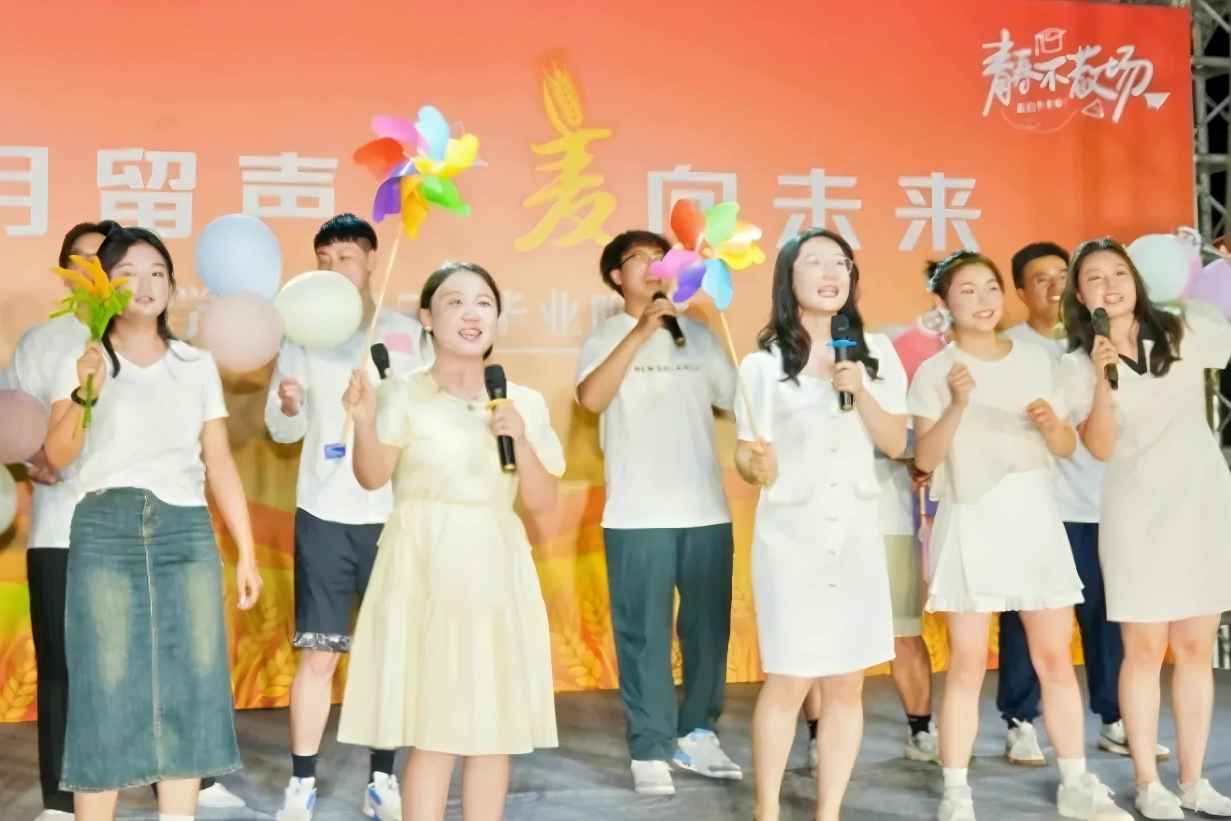 你曾是少年.jpg