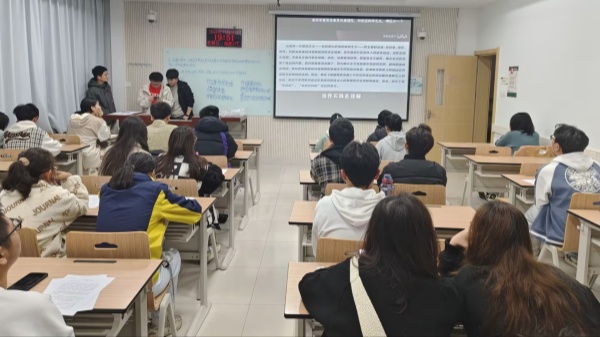 同学们共同学习相关视频.jpg